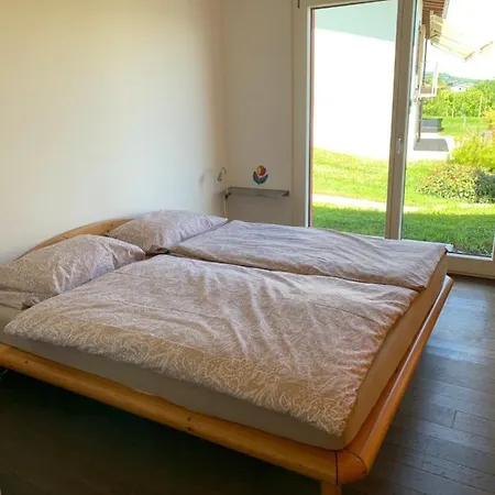 Au Bord Du De Morat Avec Vue Imprenable *