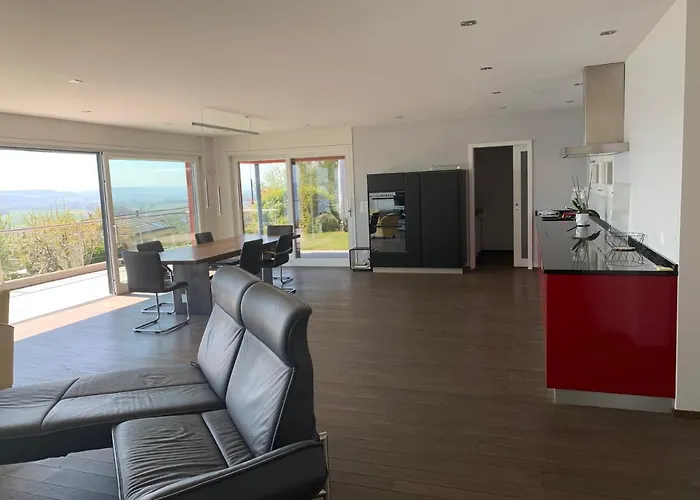 Au Bord Du De Morat Avec Vue Imprenable Vully-les-Lacs